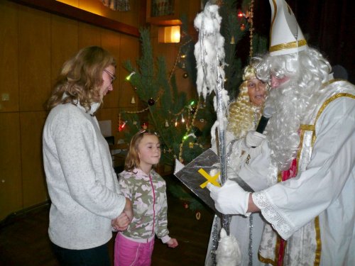 Mikulášské zpívání u stromečku - 3.12.2010